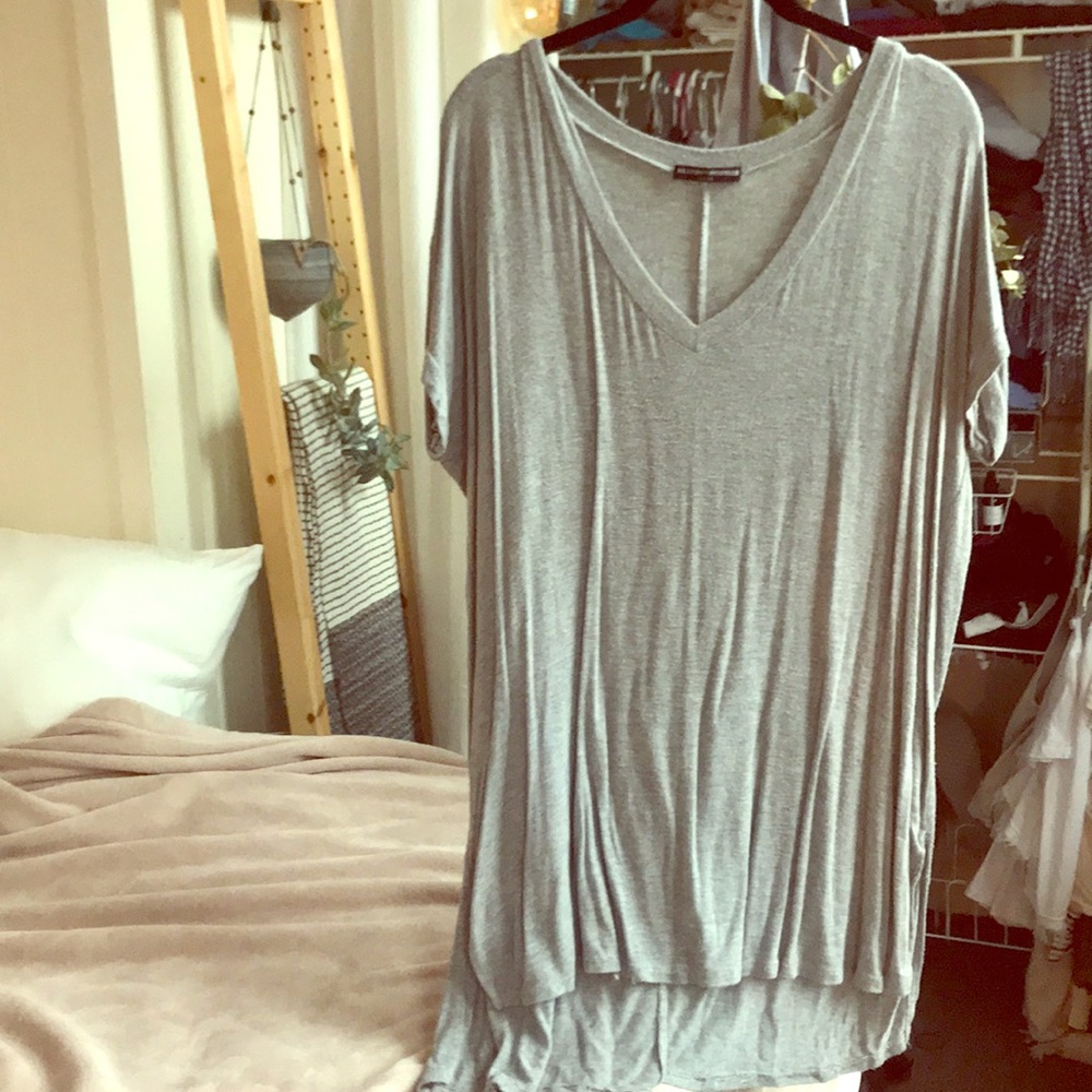 Brandy Melville Grey Flowy Short Sleeve T-Shirt